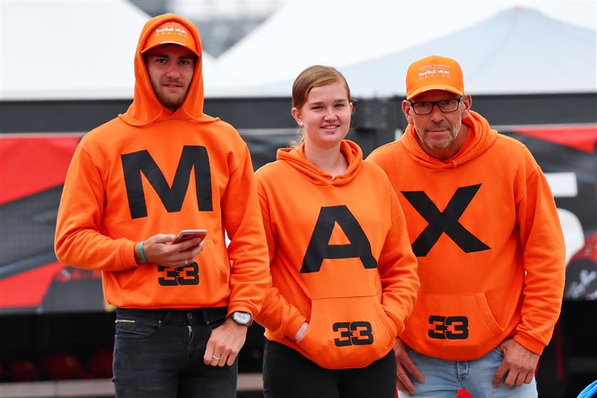 Max fans